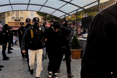 Eskişehir ve İstanbul’da yüksek kazanç vaadiyle dolandırıcılık yapan 5 şüpheli yakalandı