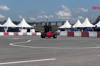 Ankara Üniversitelilerden 'otonom formula aracı'