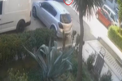 Sürücüsünün geri manevra yaptığı araç, yayaya çarptı