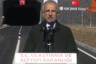 Bakan Uraloğlu: İnşa ettiğimiz yol, tünel ve köprülerle yılda 197 milyar lira ekonomik fayda sağlıyoruz