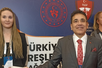 Türkiye Geleneksel Güreşler Federasyonu’nda İbrahim Türkiş tekrar başkan seçildi