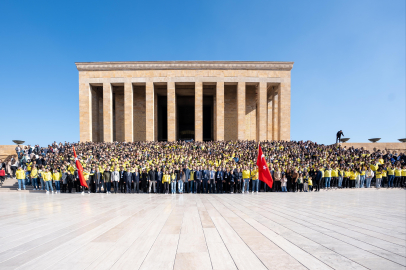 1907 Fenerbahçe Derneği ve 1907 UNİFEB’ten Anıtkabir’e 4 bin 500 öğrenci ile ziyaret