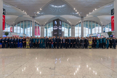 Atatürk ölümünün 86'ncı yıldönümünde İstanbul Havalimanı'nda düzenlenen törenle anıldı