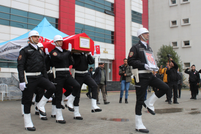 Şehit polis memuru için tören