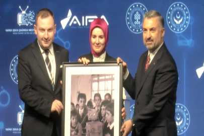 Bakan Göktaş: Dijital çağ, kuşaklar arası iletişim sorunlarını artırıyor