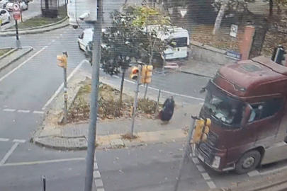Üsküdar’da hafriyat kamyonun altında kalan kadın hayatını kaybetti