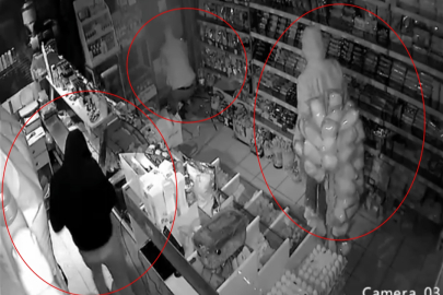 Batman'da kuruyemiş dükkanından hırsızlık kamerada