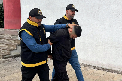 Biber gazı sıkan polise hakaret ettiği anları paylaştı, tutuklandı