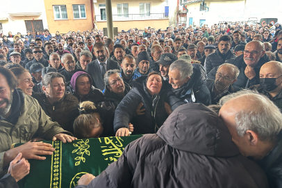 Dershane yangınında ölen öğretmene gözyaşlarıyla veda