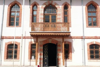 536 yıllık okul