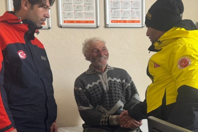 Yaylada mahsur kalan çobana 24 saat sonra ulaşıldı