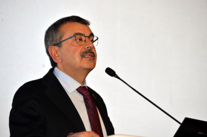 Bakan Tekin: 2025 yılında 300 bin öğretmen ünvan alacak