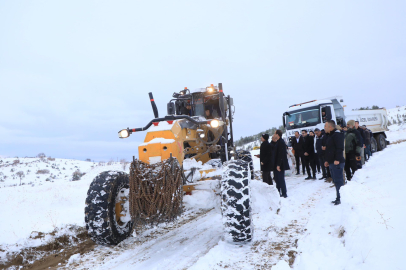Elazığ'da kapalı 103 köy yolundan 24'ü ulaşıma açıldı