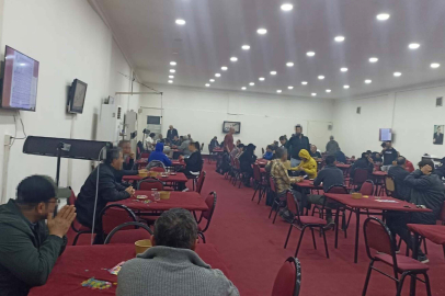 İzmir'de kumar baskını; 128 kişiye 822 bin TL ceza