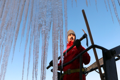 Erzurum'da 'buz kırma timi' görevde