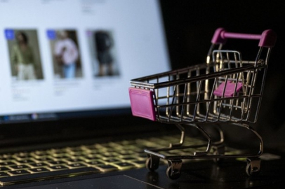 Uzmanlardan tüketicilere yıl sonu indirimleri uyarısı