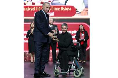 Azmiyle hayata tutundu, ödülünü Cumhurbaşkanı Erdoğan’ın elinden aldı