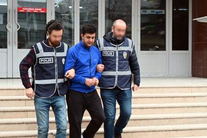 Firari hükümlü, saklandığı bazanın altında yakalandı