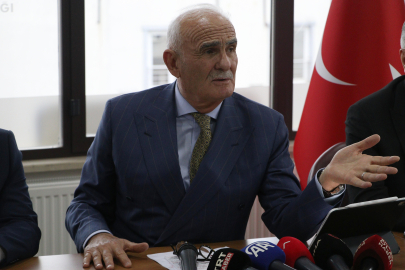 AK Parti’li Yılmaz: Ağustos böceği gibi şarkı söylüyorlar, eğleniyorlar
