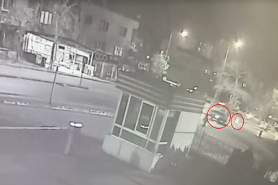 Kamyonetin çarptığı yaya öldü; kaza kamerada
