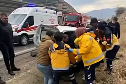 Hafif ticari araç ile TIR çarpıştı; 1 ölü, 3 yaralı