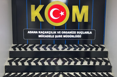 Otomobilde 50 ruhsatsız tabanca ele geçirildi; 1 tutuklama