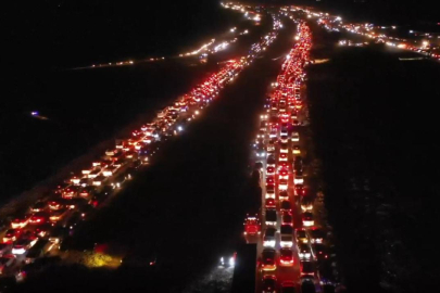 Suriyeliler Şam'a akın ediyor