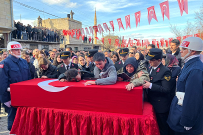 Şehit oğlunu son yolculuğuna 'Allah'ım cennetine al' diyerek uğurladı
