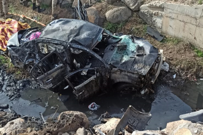 Lastiği patlayan otomobil şarampole devrildi: 1 ölü, 5 yaralı