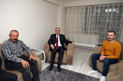 Vali Özkan’dan Suriye'de 14 ay tutuklu kaldıktan sonra özgürlüğüne kavuşan Engin ve ailesine ziyaret