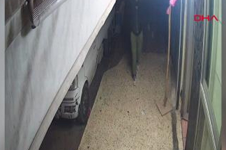 Kuyumcuyu soyamadılar, bakkalın 2 bin lirasını gasbettiler