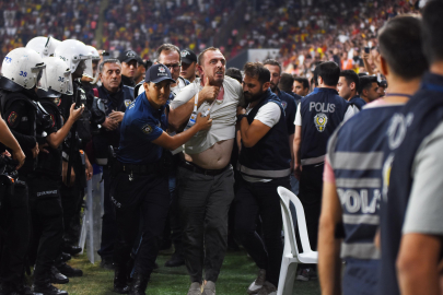 Ali Koç'u iterek düşüren Göztepe yöneticisi Özkan'a 7 ay 15 gün hapis cezası