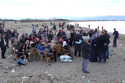 Tekneyle kaybolan amatör balıkçılar aranıyor; çalışmalara ara verildi