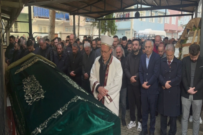 Estetik ameliyatı sonrası ölen sosyal medya ünlüsü Neşe’nin mezarı otopsi için açıldı