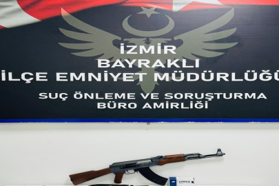 Bayraklı'da uyuşturucuya 2 gözaltı