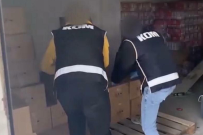 İzmir'de etil alkol ve gümrük kaçağı cinsel içerikli ürünler ele geçirildi