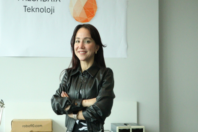 Ödüllü profesör, geleceğin bilim insanlarını yetiştiriyor