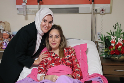 Bakan Göktaş'tan trafik kazasında yaralanan AK Parti'li Gök'e ziyaret