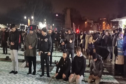 Büyük Filistin Yürüyüşü; sabah namazını Ayasofya'da kıldılar