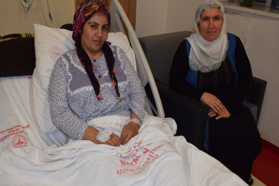 Engelli oğlunu yalnız bırakmamak için hastaneye gitmeyi erteledi