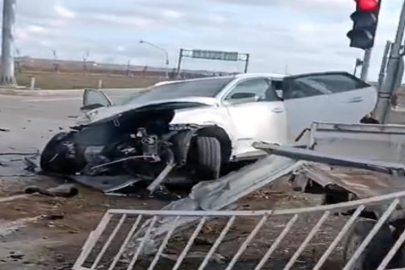 Kırklareli'de otomobille kamyonet çarpıştı; 1 ölü, 6 yaralı