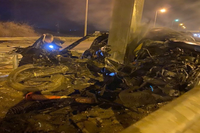 Yön levha direğine çarpan otomobilin sürücüsü öldü