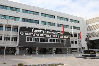 Antalya Büyükşehir Belediyesi'nde 2 bin personelin emeklilikleri istendi