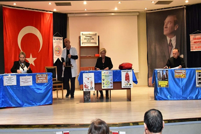 İzmir'de afet bilinci eğitimi tiyatroyla buluştu