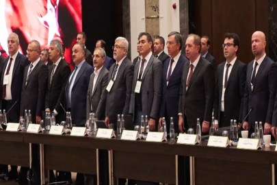 Bakan Bayraktar: Yenilebilir enerji kurulu gücünde dünya ilk 11'ine girdik