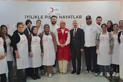 Türk Kızılay Genel Başkanı Yılmaz: Deprem bölgesinde 3,3 milyar nakit destek sağladık