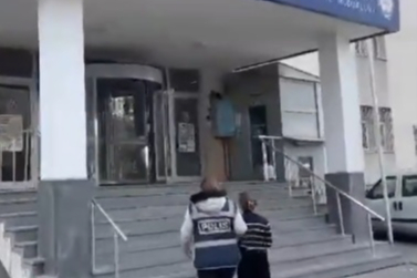 10 yıl hapisle aranan hükümlü, bazanın içinde yakalandı