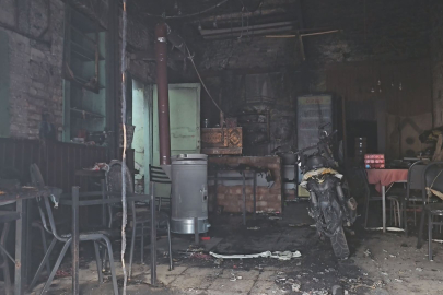 Balat'ta işlenen cinayetin ardından şüphelinin evi kundaklandı