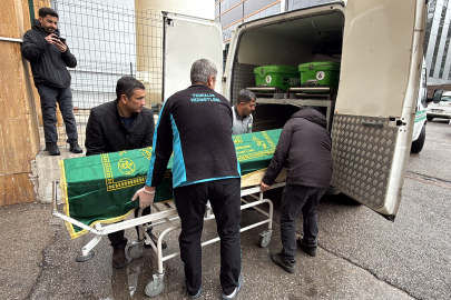 Yurtta, banyoda ölü bulunan Eren'in cenazesi İstanbul'a gönderildi