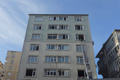 Kartal’da duvarlarında çatlaklar oluşan 7 katlı bina boşaltıldı